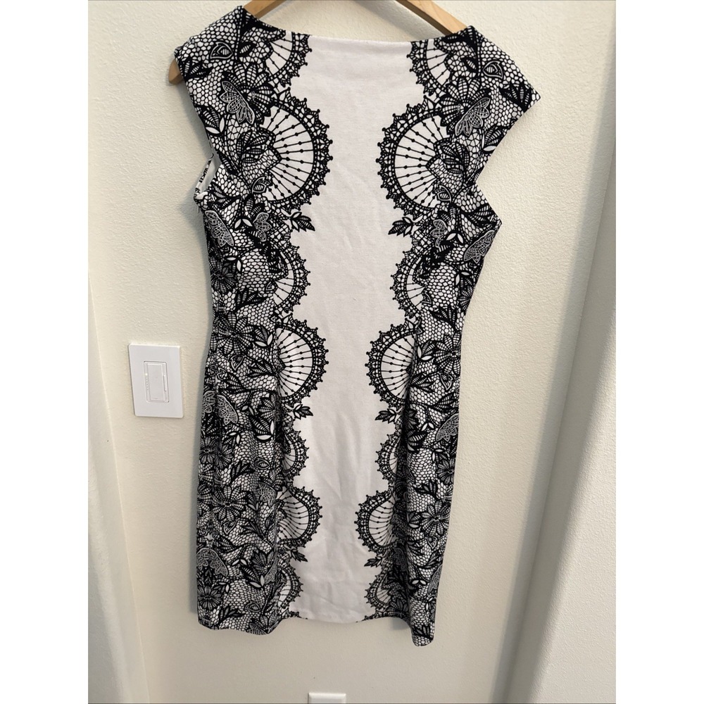 Maggy London Black and White Lace-Print Cap Sleeve Sheath Dress - Picture 5 of 11
